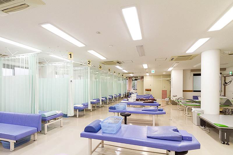 東整形外科の正社員 リハビリ助手 病院・クリニックの求人情報イメージ2