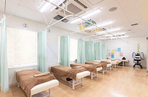 ウィステリア 藤接骨院の正社員 あん摩マッサージ指圧師 接骨院・整骨院 鍼灸整骨院求人イメージ