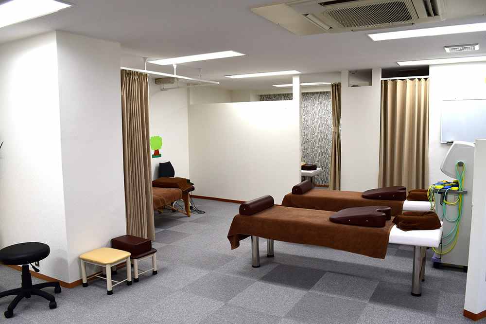 サンライズ サンライズ鍼灸整骨院 豊中院の正社員 柔道整復師 接骨院・整骨院求人イメージ