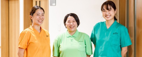 正社員 介護員 介護施設 訪問看護リハビリ求人イメージ