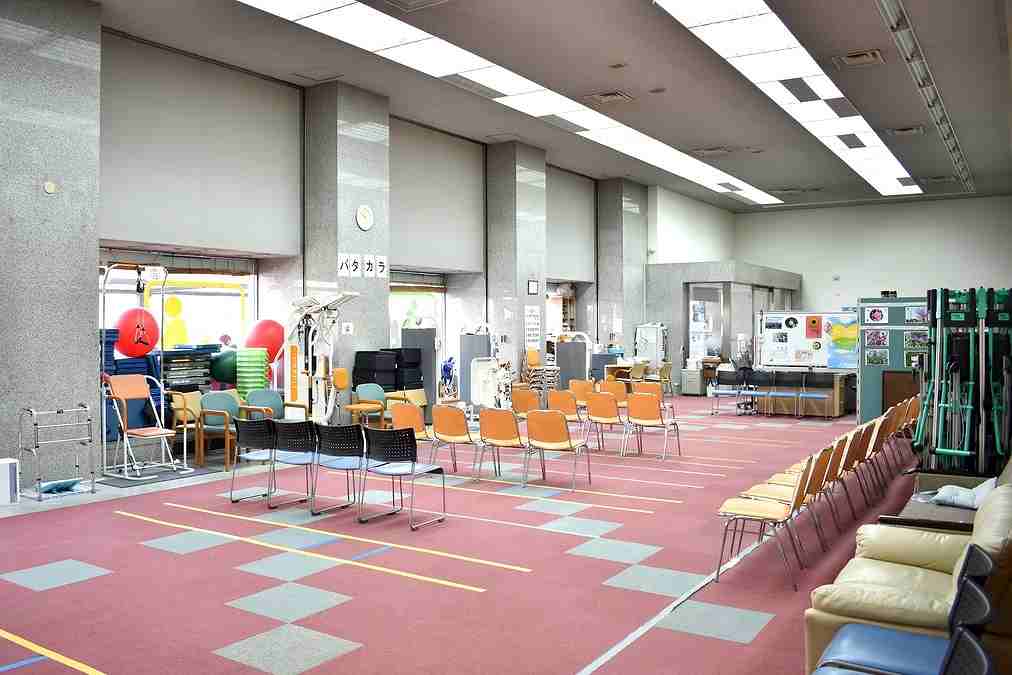 カスケード らいおんハートリハビリ温泉デイサービスの正社員 機能訓練指導員 介護施設・デイサービス求人イメージ