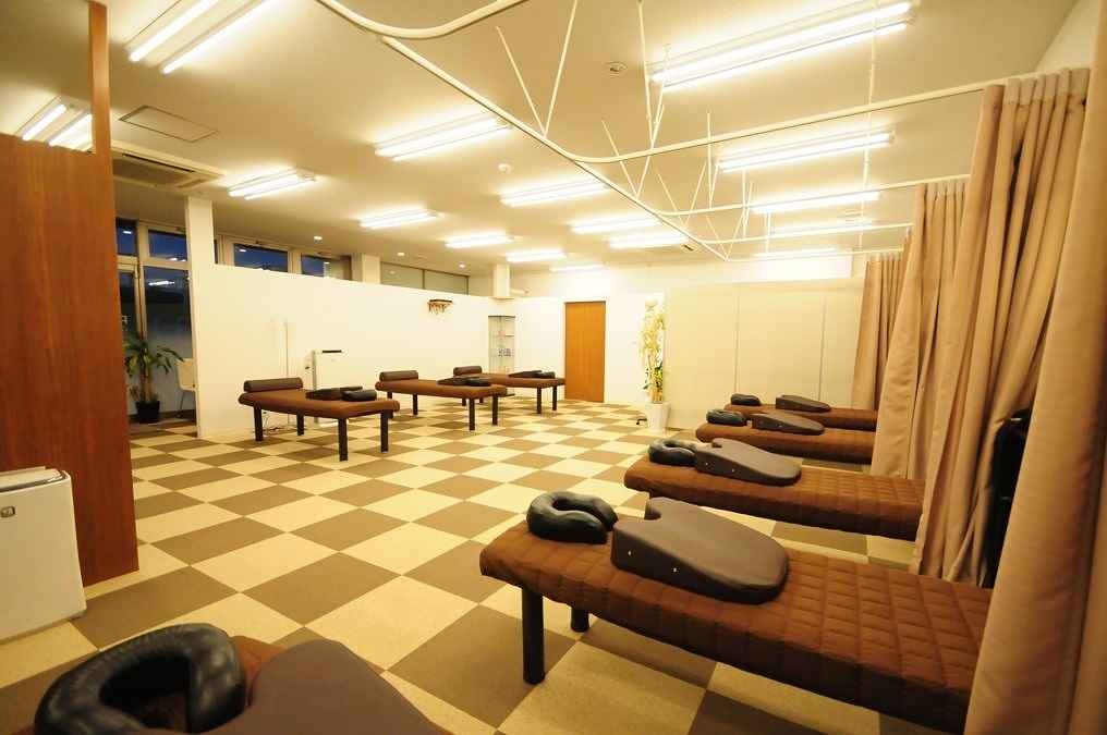 ＥＸＴＲＡ ピュアレディース整体院の正社員 鍼灸師 接骨院・整骨院 鍼灸整骨院 リラクサロン・整体院求人イメージ