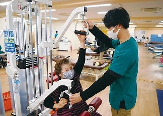 らいおんハートリハビリ温泉デイサービスの正社員 機能訓練指導員 介護施設・デイサービスの求人情報イメージ3