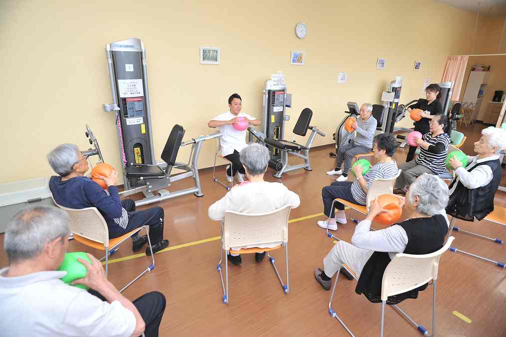 正社員 機能訓練指導員 介護施設求人イメージ