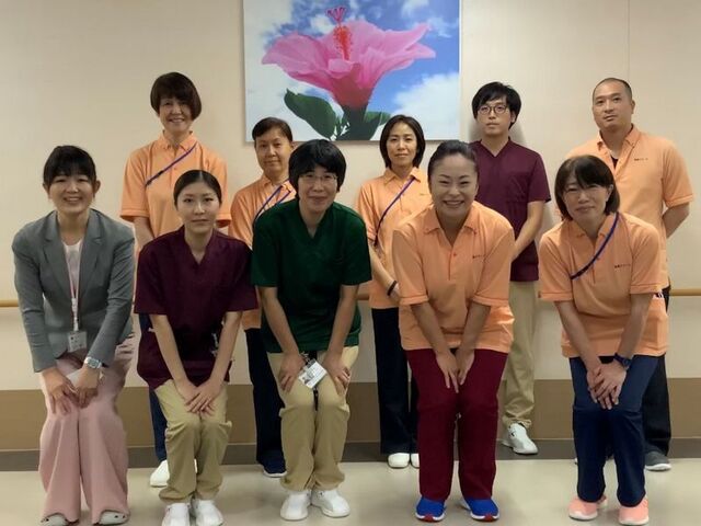 正社員 介護員 介護施設求人イメージ