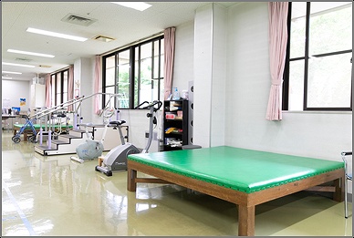 正社員 理学療法士 介護施設・デイサービス 病院・クリニックの求人情報イメージ3