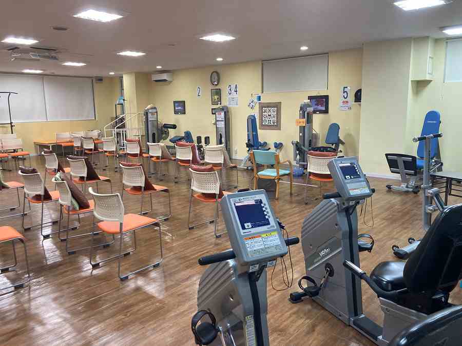 正社員 機能訓練指導員 介護施設求人イメージ