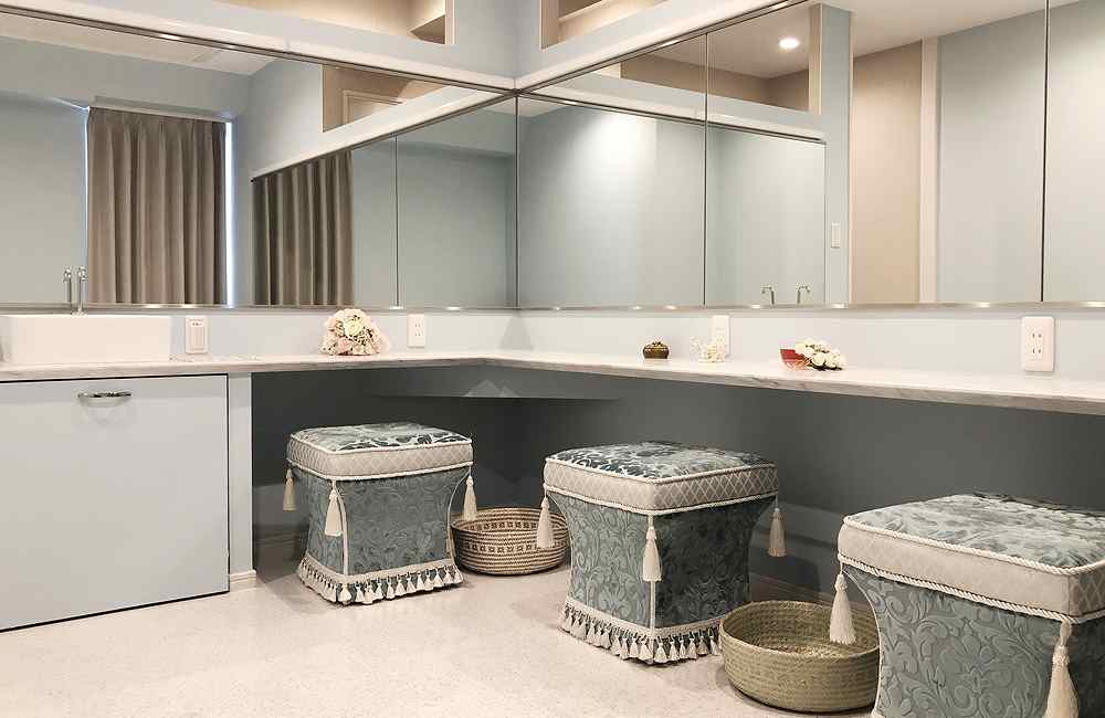 ＬОＰＥ ブライダルエステ専門店 美4サロン池袋店の正社員 受付スタッフ サロン・整体院求人イメージ