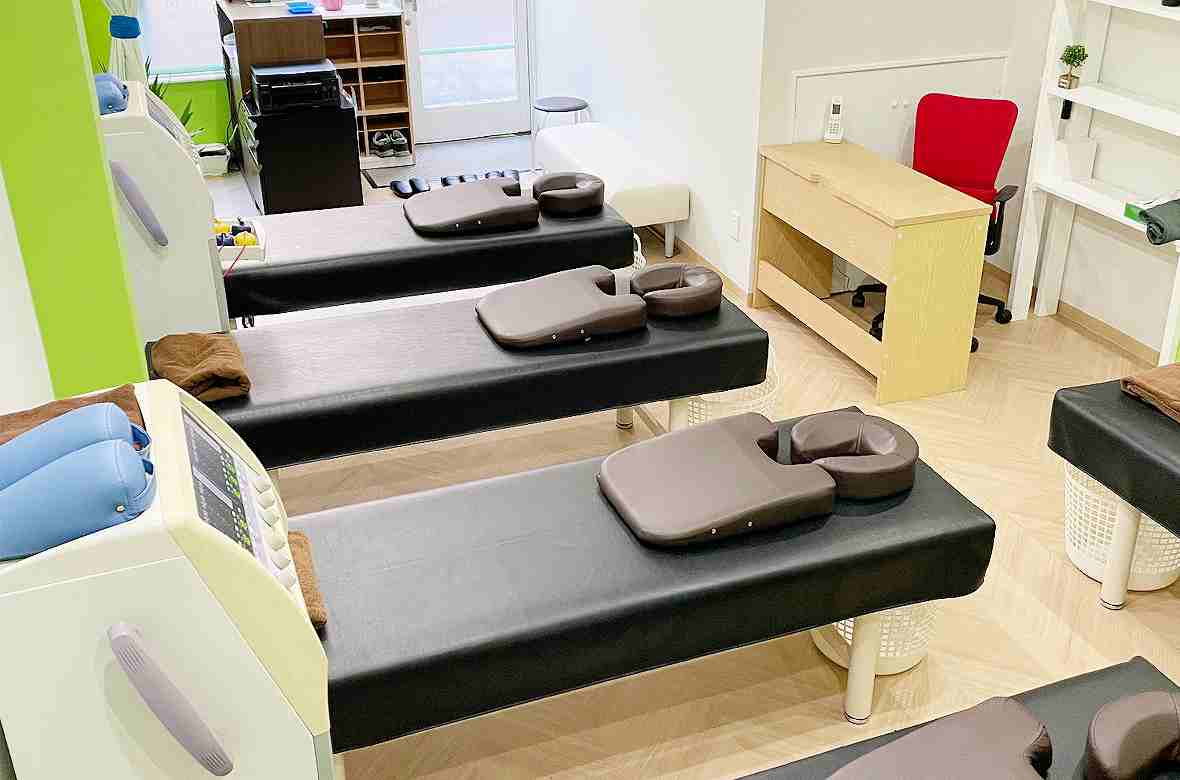 経堂ちとふな中央整骨院の正社員 あん摩マッサージ指圧師 接骨院・整骨院 鍼灸整骨院の求人情報イメージ2