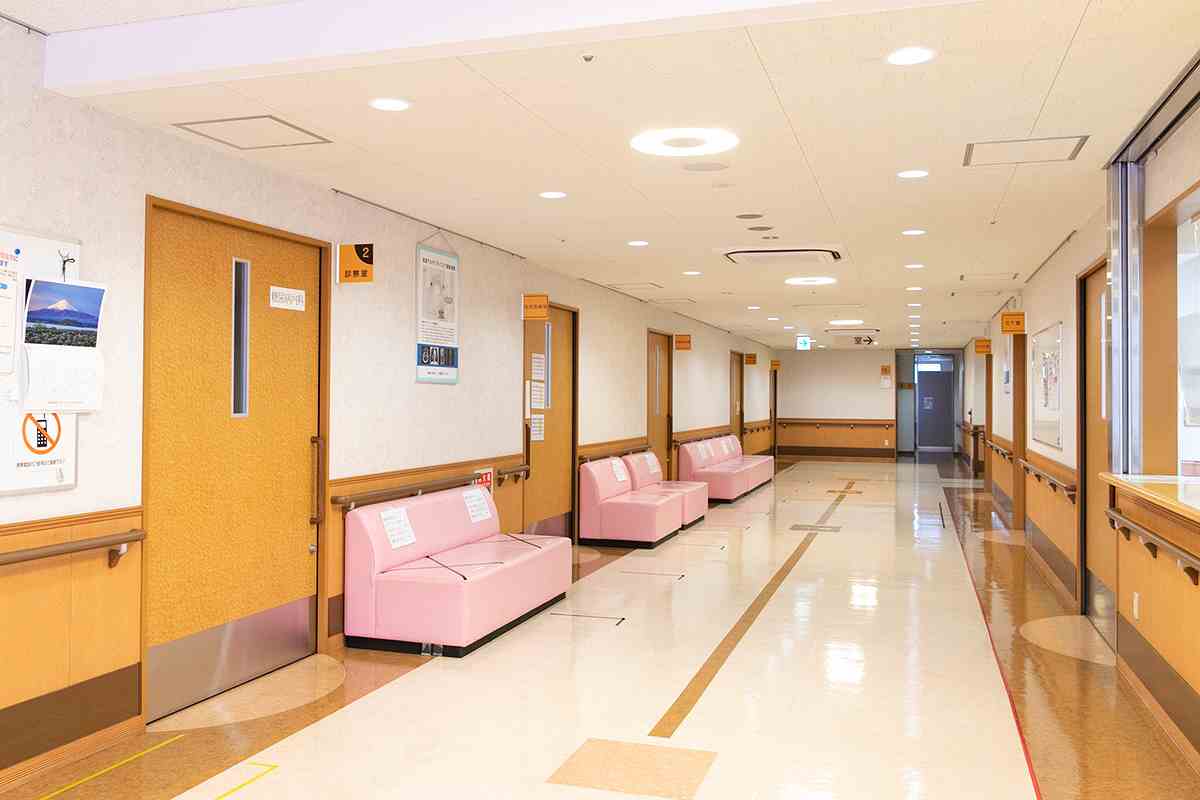 正社員 相談員 病院・クリニックの求人情報イメージ1