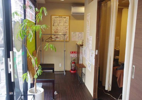 プロフェッショナルメディックの正社員 柔道整復師 接骨院・整骨院 鍼灸整骨院 訪問マッサージ・訪問鍼灸求人イメージ