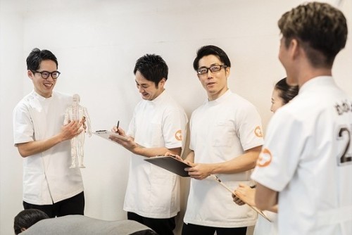 骨盤王国の正社員 あん摩マッサージ指圧師 リラクサロン・整体院求人イメージ