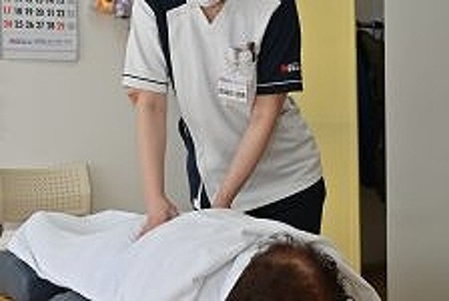 正社員 機能訓練指導員 介護施設求人イメージ