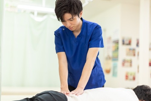 ウィステリア 藤接骨院の正社員 あん摩マッサージ指圧師 接骨院・整骨院求人イメージ